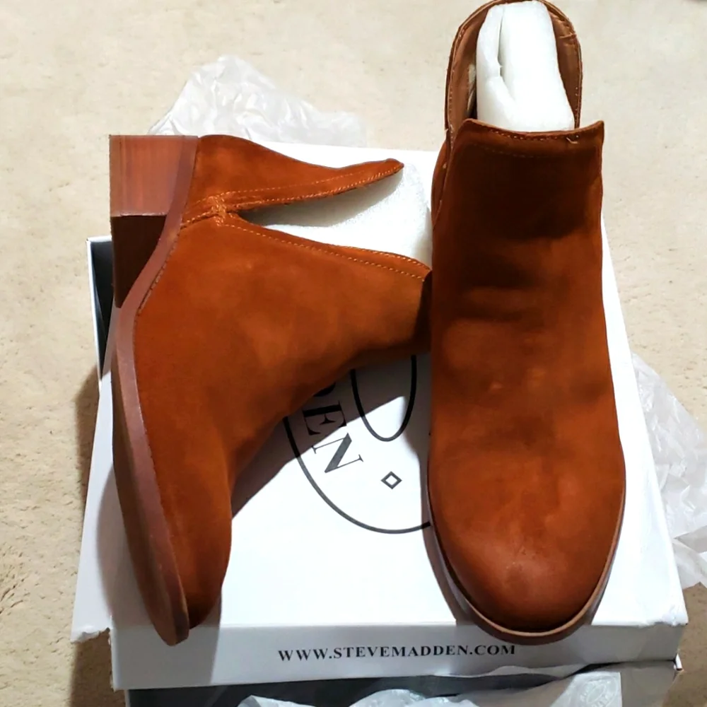Booties - Picture 1 of 4